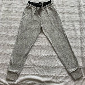 HOLLISTER SWEATPANTS!!